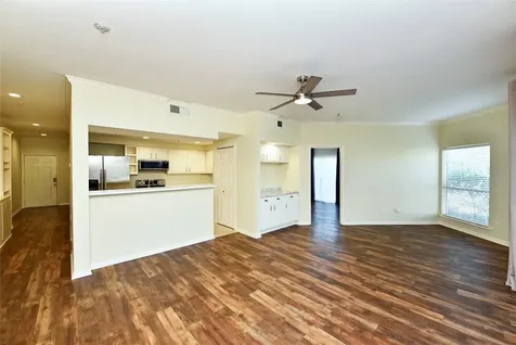 12800 Melville Drive 106a Montgomery TX 77356