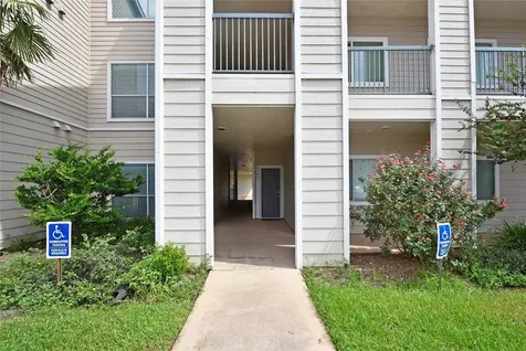 12800 Melville Drive 106a Montgomery TX 77356