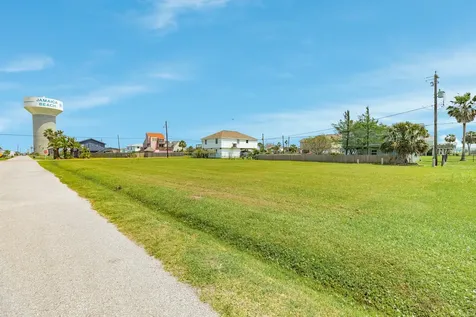 Lot 11 Lewis Scott Jamaica Beach TX 77554