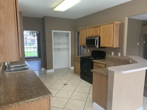 10302 Otter Circle Baytown TX 77523