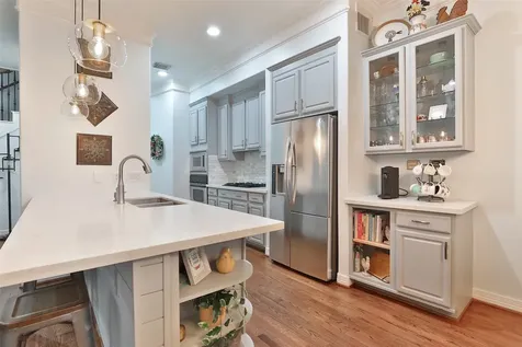 827 Garden Trace Lane Houston TX 77018