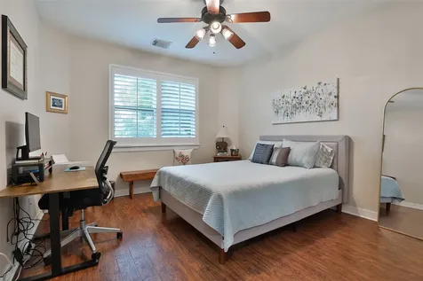 827 Garden Trace Lane Houston TX 77018