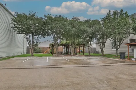 827 Garden Trace Lane Houston TX 77018