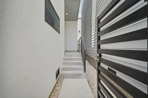 6118 Gehring Street Houston TX 77021