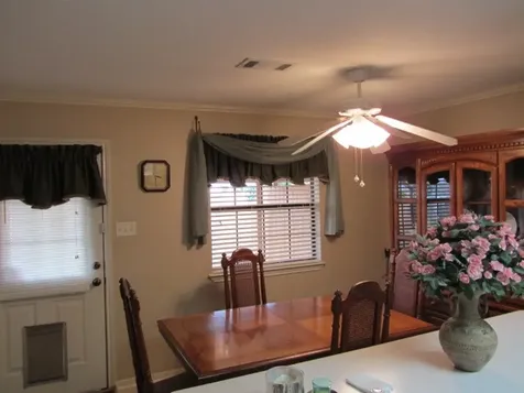 1914 20th Street Huntsville TX 77340
