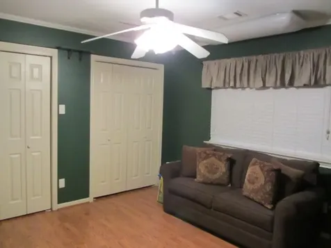 1914 20th Street Huntsville TX 77340