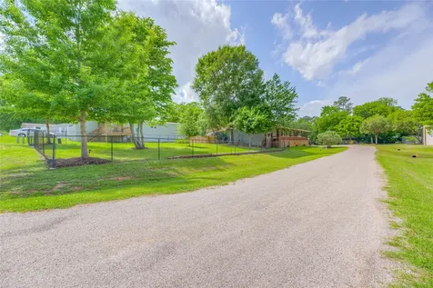 300 & 301 Tortuga Way Point Blank TX 77364
