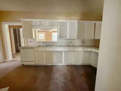 100 W Stockbridge Street Eagle Lake TX 77434