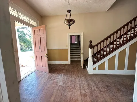 100 W Stockbridge Street Eagle Lake TX 77434