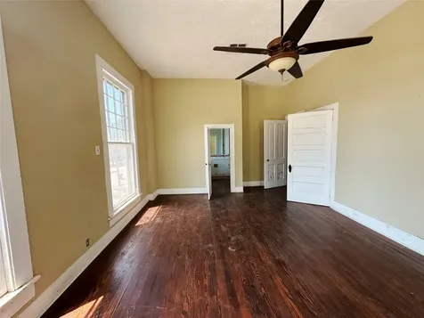 100 W Stockbridge Street Eagle Lake TX 77434