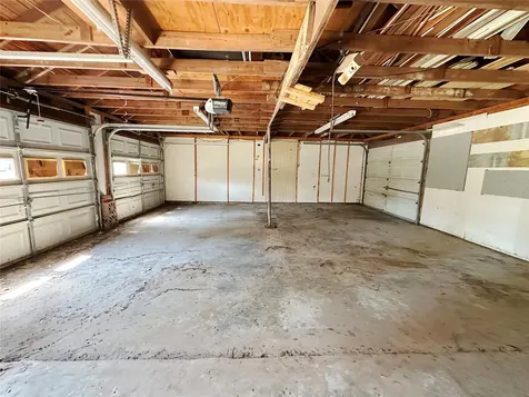 100 W Stockbridge Street Eagle Lake TX 77434