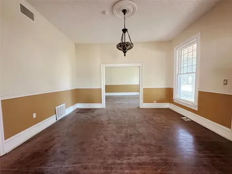 100 W Stockbridge Street Eagle Lake TX 77434