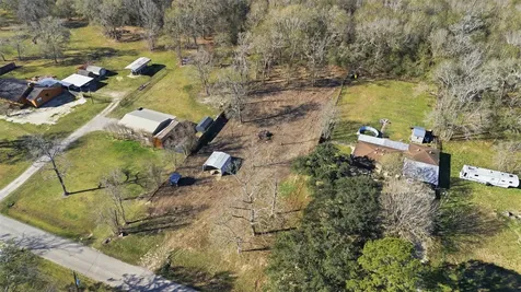 365 County Road 4014 Dayton TX 77535