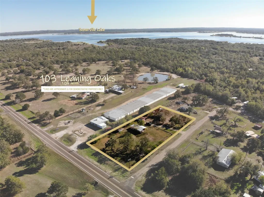 103 Leaning Oaks Street Somerville TX 77879
