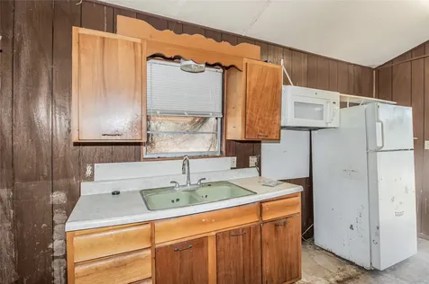 103 Leaning Oaks Street Somerville TX 77879