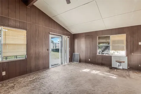 103 Leaning Oaks Street Somerville TX 77879