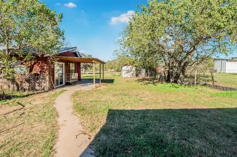 103 Leaning Oaks Street Somerville TX 77879