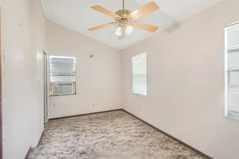 103 Leaning Oaks Street Somerville TX 77879