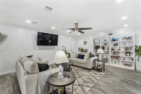 1441 Bingle Road Spring Valley Village TX 77055