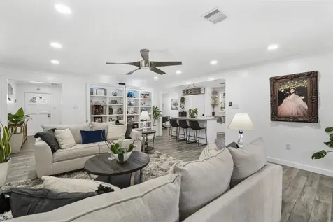 1441 Bingle Road Spring Valley Village TX 77055