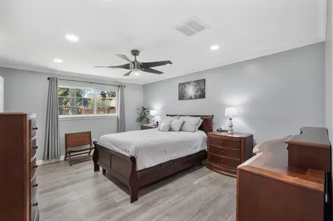 1441 Bingle Road Spring Valley Village TX 77055
