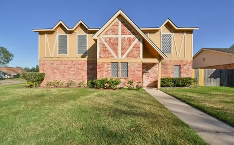 13915 Roundstone Lane Houston TX 77015