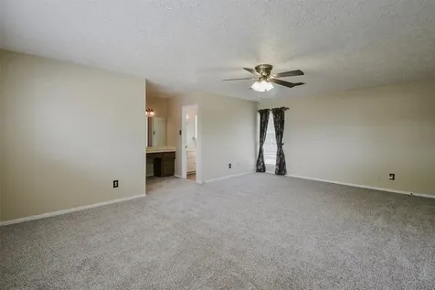 13915 Roundstone Lane Houston TX 77015