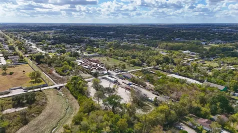 5033 S Acres Drive Houston TX 77048