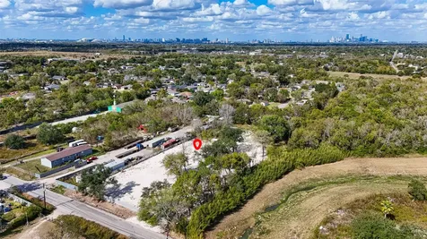 5033 S Acres Drive Houston TX 77048