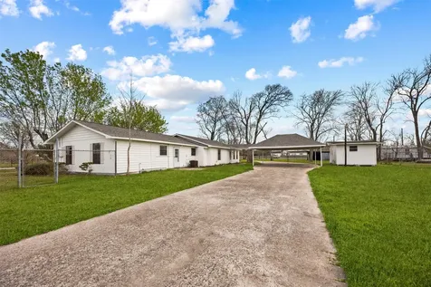 13315 Jean La Fitte Crosby TX 77532