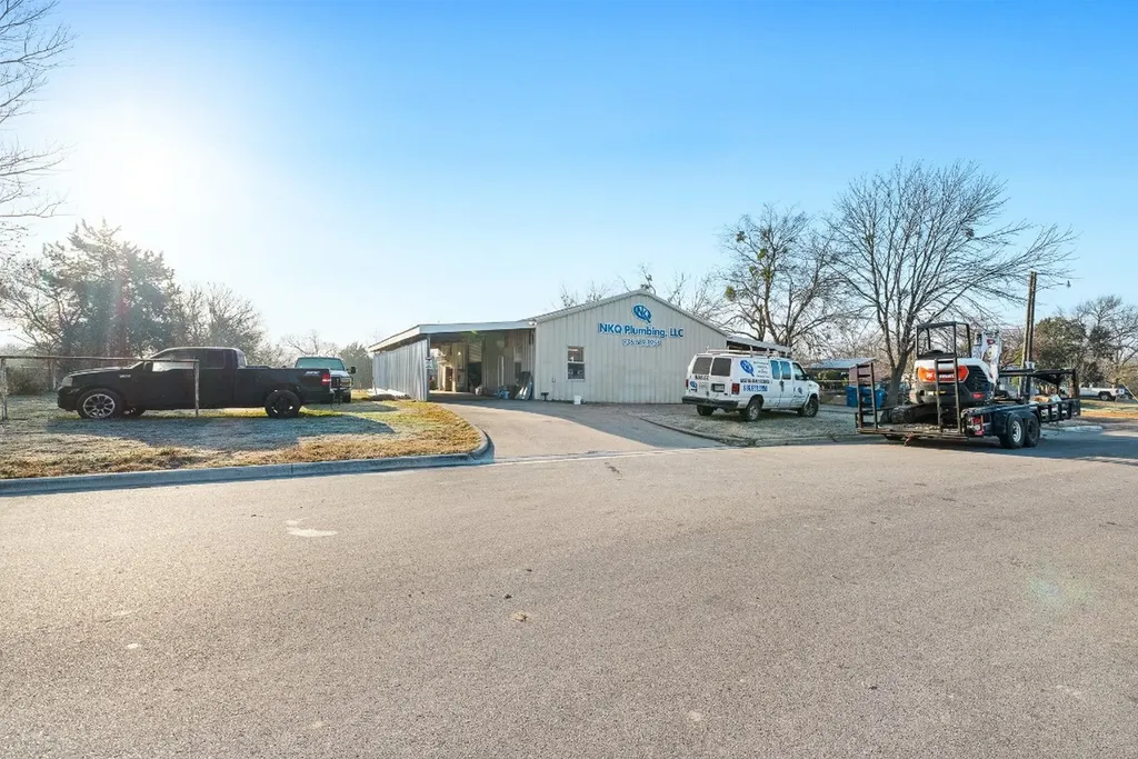 217 W Hill Street Navasota TX 77868