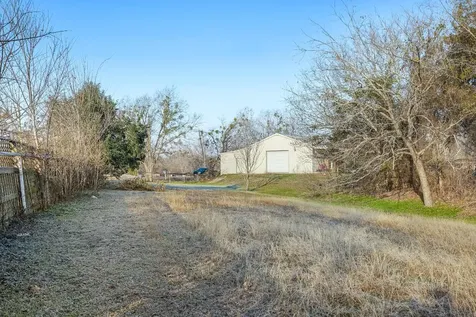 217 W Hill Street Navasota TX 77868