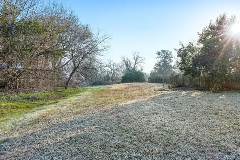 217 W Hill Street Navasota TX 77868