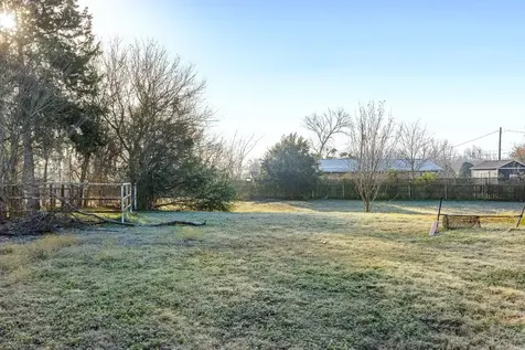 217 W Hill Street Navasota TX 77868