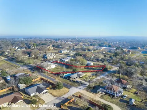 217 W Hill Street Navasota TX 77868