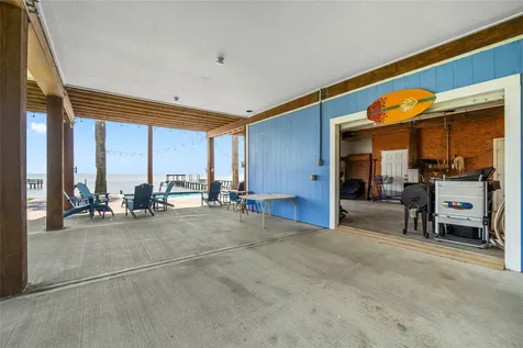 427 2nd Street San Leon TX 77539