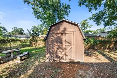 9627 N Glenwood Forest Drive Houston TX 77078