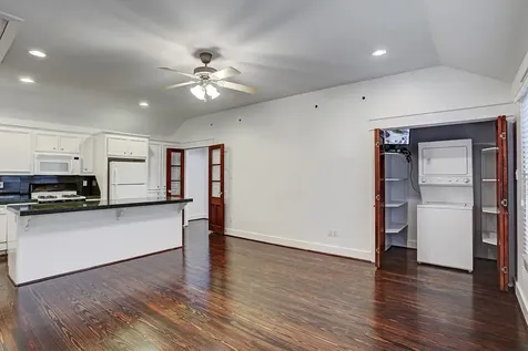 1412 W 24th Street Houston TX 77008