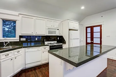 1412 W 24th Street Houston TX 77008
