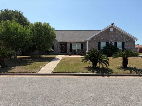 5525 Swan Drive Galveston TX 77551