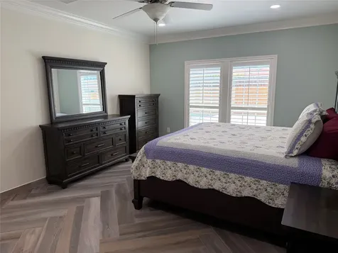 5525 Swan Drive Galveston TX 77551