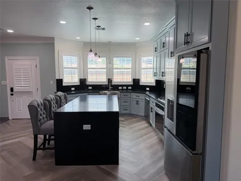 5525 Swan Drive Galveston TX 77551