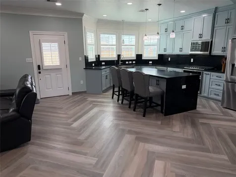 5525 Swan Drive Galveston TX 77551
