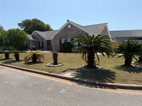 5525 Swan Drive Galveston TX 77551