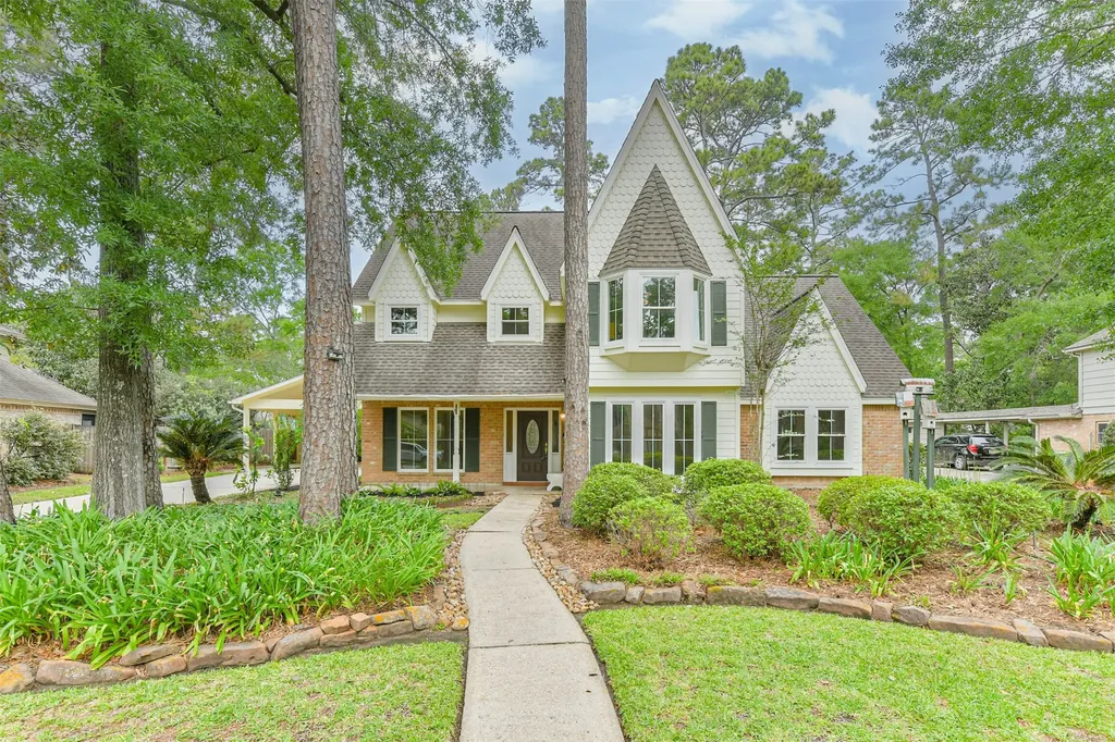 2027 Woodland Valley Drive Kingwood TX 77339