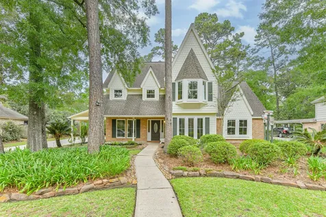 2027 Woodland Valley Drive Kingwood TX 77339