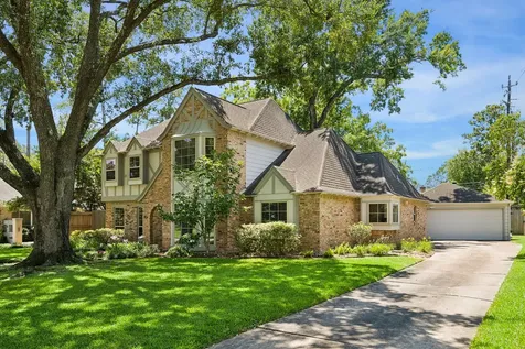 851 Glenchester Drive Houston TX 77079