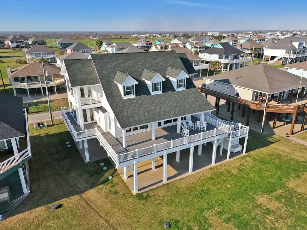 2290 Trinidad Crystal Beach TX 77650