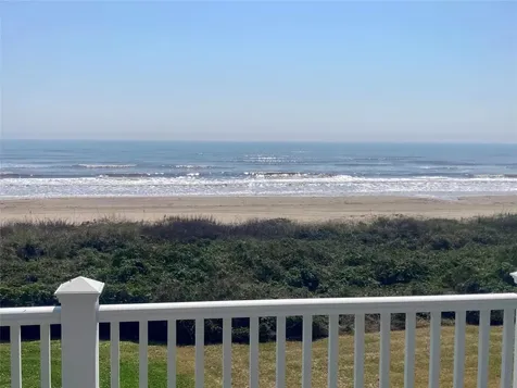 2290 Trinidad Crystal Beach TX 77650