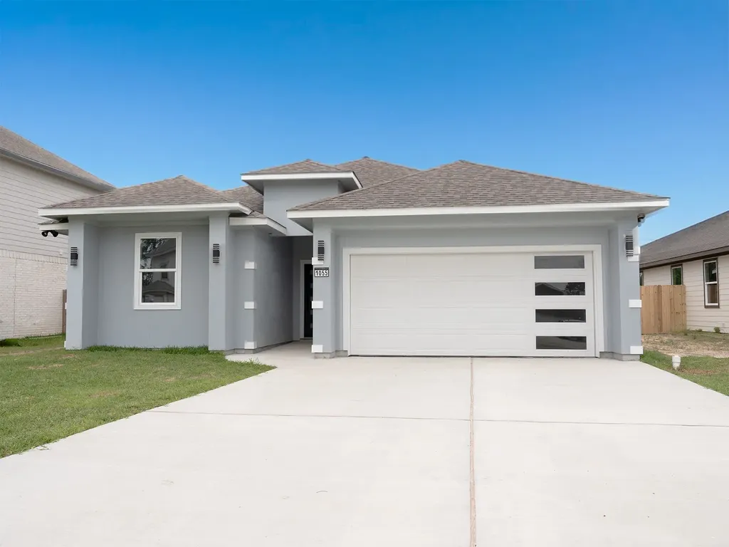 1055 Road 5203 Cleveland TX 77327